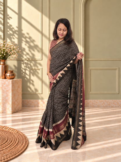 Black Soft Cotton Saree with Zari Border