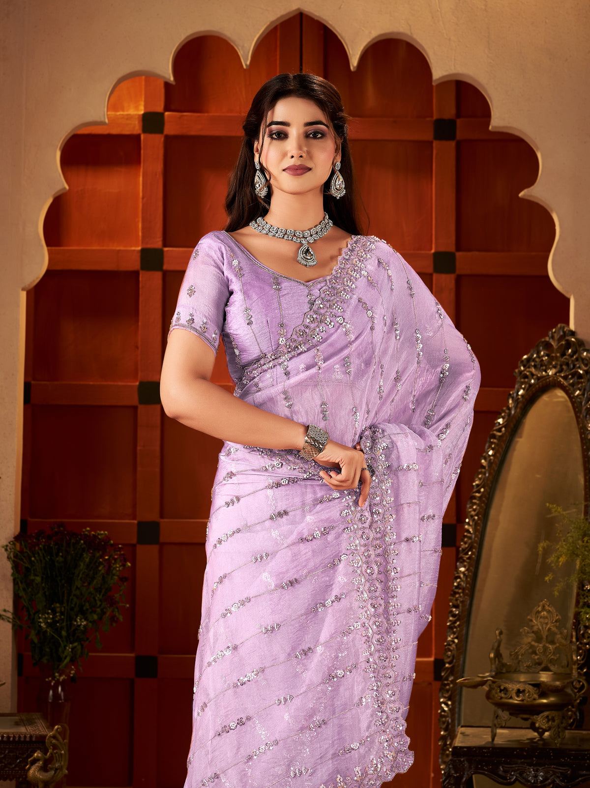Close-up of Chhoga Lavender Pink Tissue Silk Saree with intricate hand work