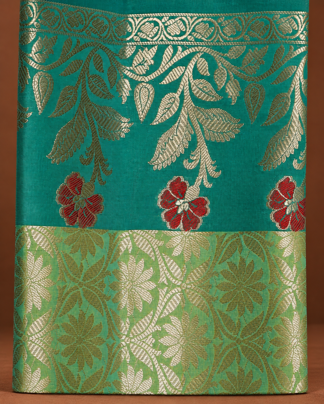 Green A Silk Fancy Open Border Butty Self Saree