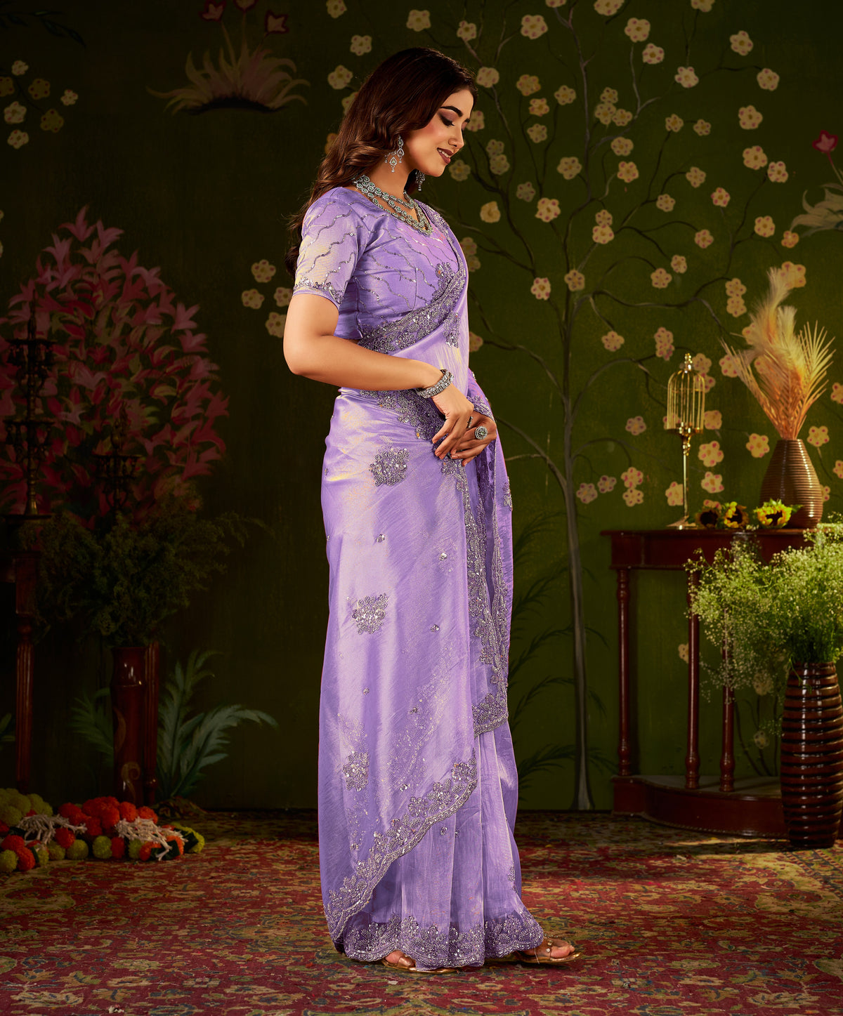 Heavy handcrafted scalloped border of Handcrafted Lavender Regal Bloom Soft Tissue Saree.