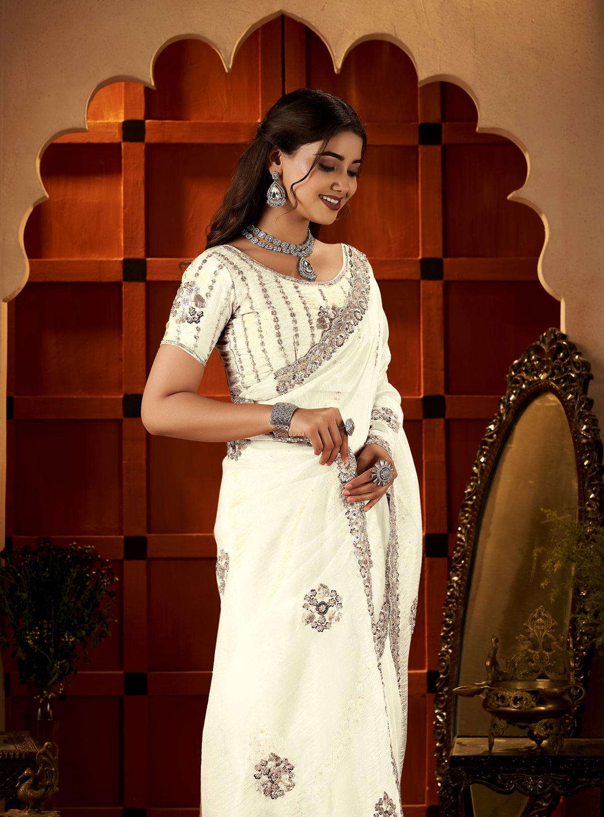 Chhoga Ivory White Floral Motif Saree scalloped border with intricate bead work