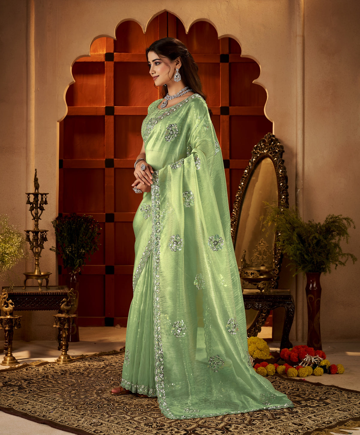 chhoga pistachio green floral motif saree pallu with delicate floral hand embellishments