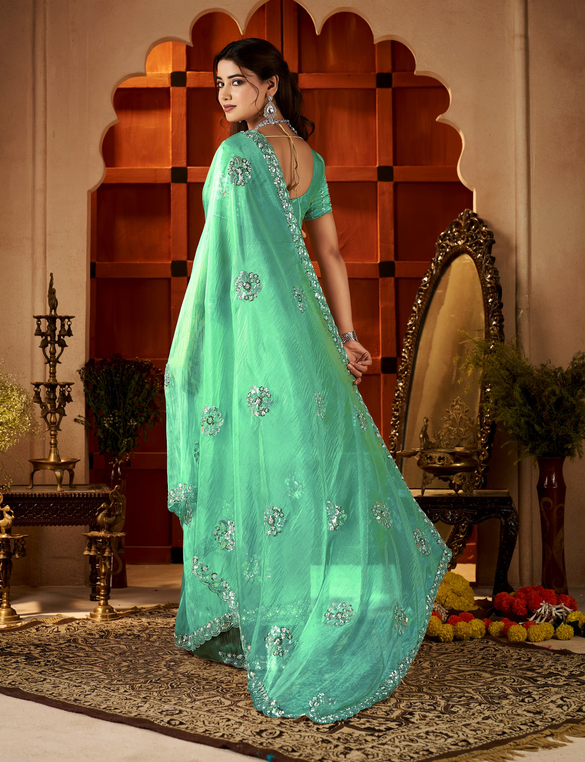 chhoga sea green floral motif saree pallu with delicate floral hand embellishments